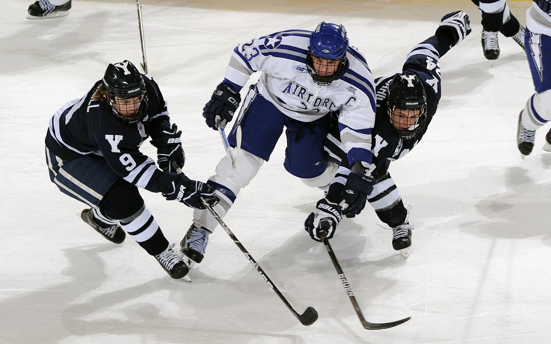 “西甲冠军逐步明朗,强队轮番上阵”,西甲冠军叫什么