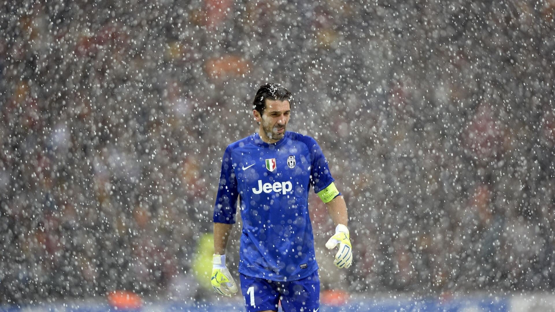 紧张刺激的对决：双方豪强蓄势待发，紧张刺激的游戏有哪些